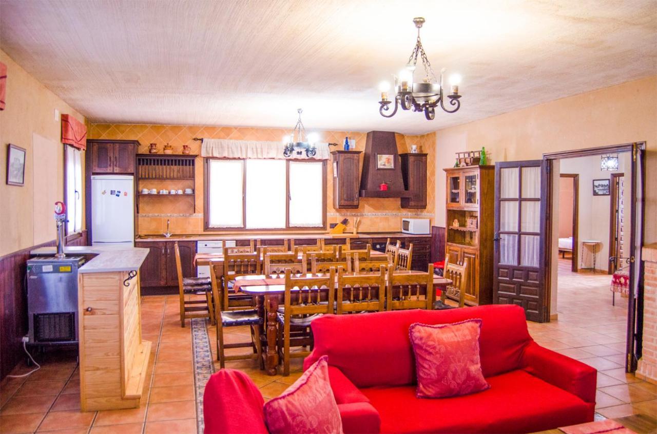 منزل الضيف كاساس روراليز الحمراء المظهر الخارجي الصورة